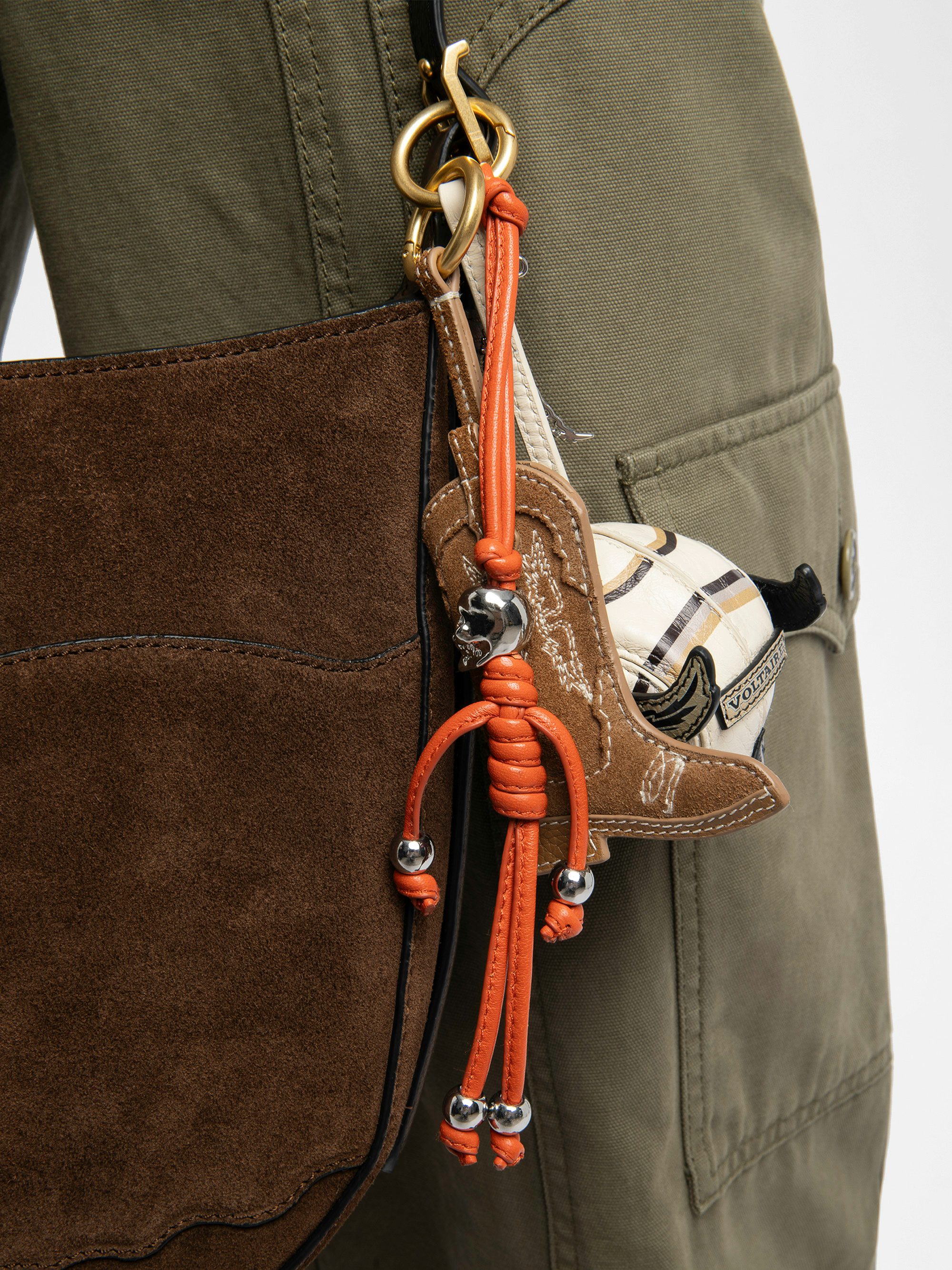 Porte-Clés Skull - Charms grigri en cuir lisse en forme de squelette à accrocher sur un sac par exemple.